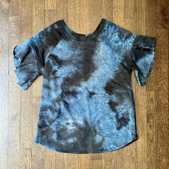 Karen Kane top. - Picture 1 of 2